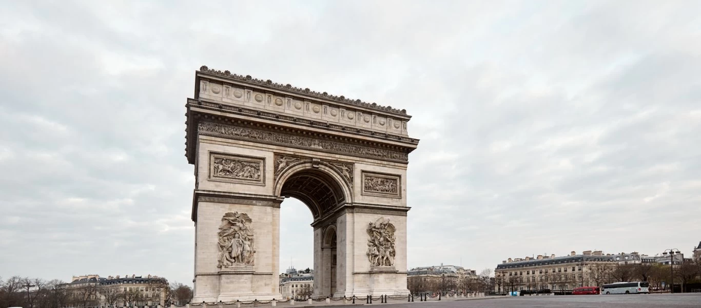 Την Τρίτη το σχέδιο για την άρση των μέτρων στη Γαλλία